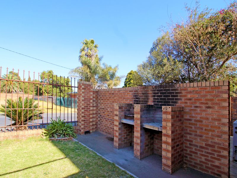 1 Bedroom Property for Sale in Kempton Park Central Gauteng
