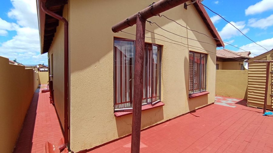 2 Bedroom Property for Sale in Soshanguve East Gauteng
