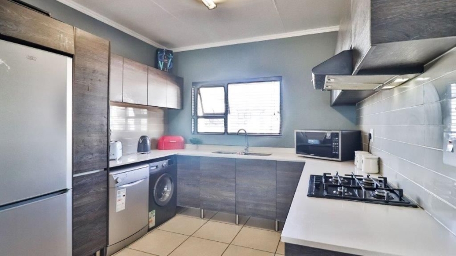 2 Bedroom Property for Sale in Greenstone Hill Gauteng