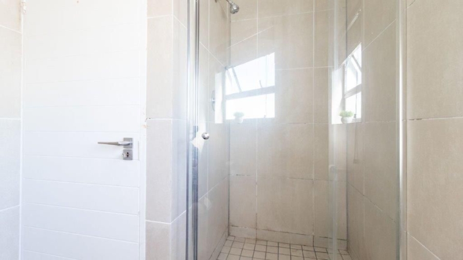 2 Bedroom Property for Sale in Greenstone Hill Gauteng