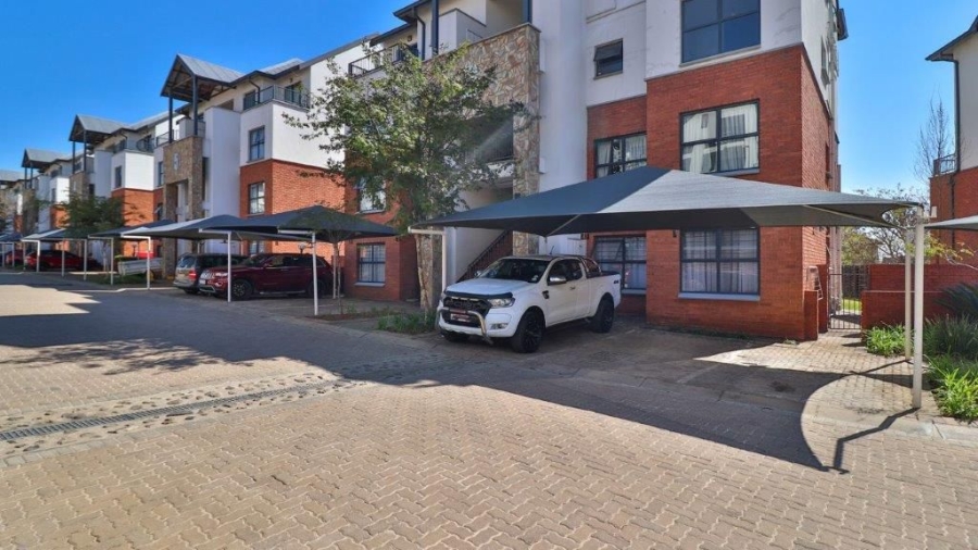 2 Bedroom Property for Sale in Greenstone Hill Gauteng