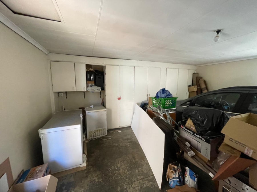 3 Bedroom Property for Sale in Brackendowns Gauteng