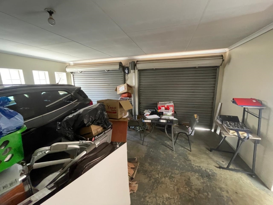 3 Bedroom Property for Sale in Brackendowns Gauteng