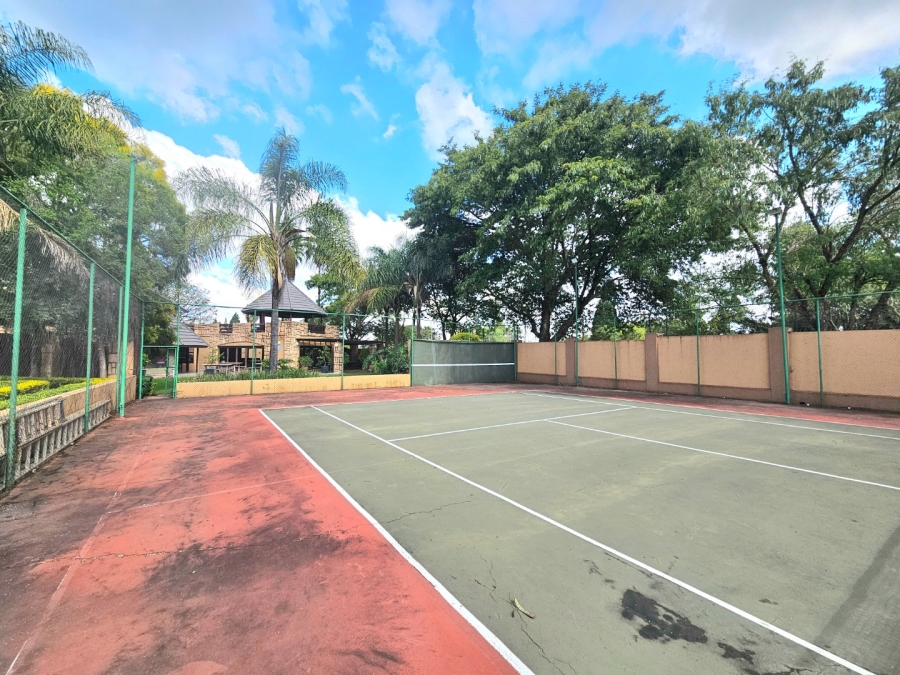 To Let 1 Bedroom Property for Rent in Douglasdale Gauteng