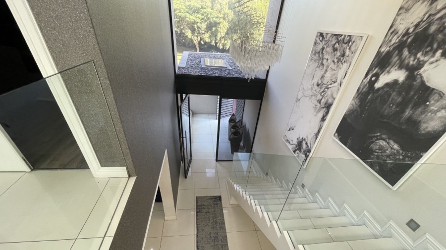 To Let 5 Bedroom Property for Rent in Greenstone Hill Gauteng