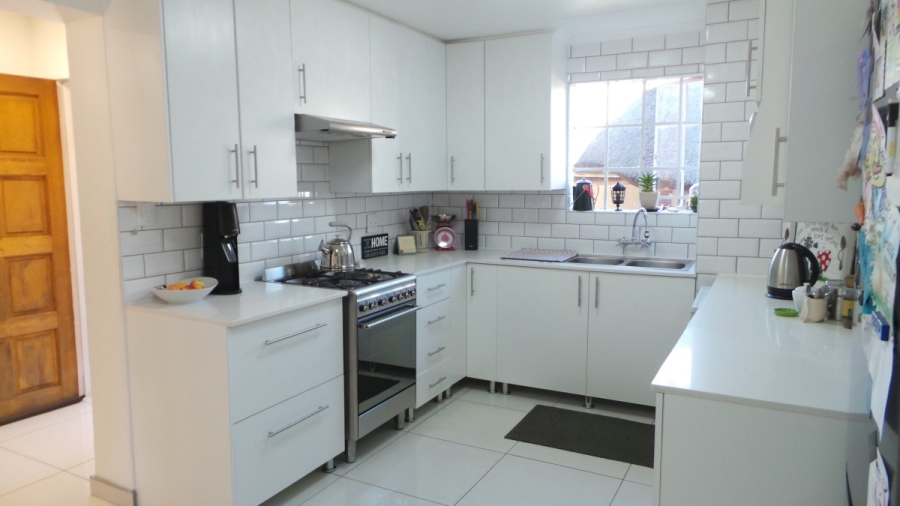 3 Bedroom Property for Sale in Marlands Gauteng