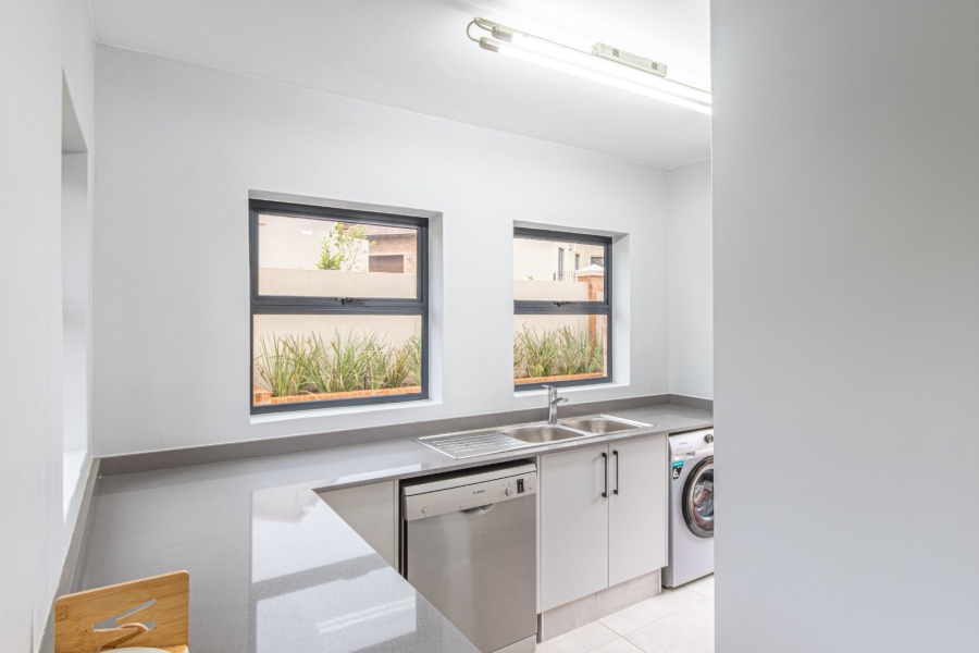 To Let 3 Bedroom Property for Rent in Avianto Estates Gauteng