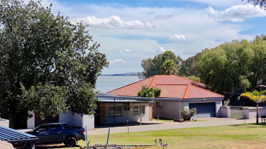 3 Bedroom Property for Sale in Vaal Marina Gauteng