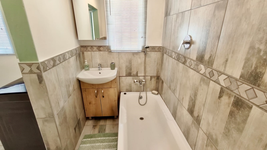 2 Bedroom Property for Sale in Vaal Marina Gauteng