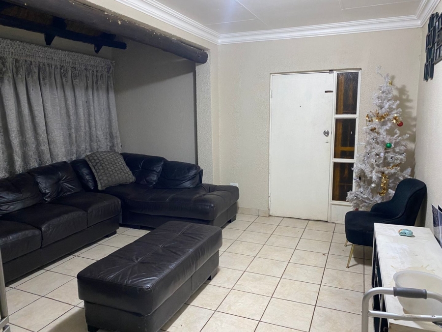 3 Bedroom Property for Sale in Dersley Gauteng