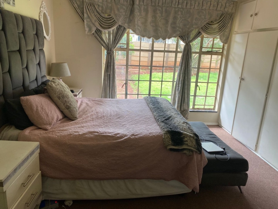3 Bedroom Property for Sale in Dersley Gauteng