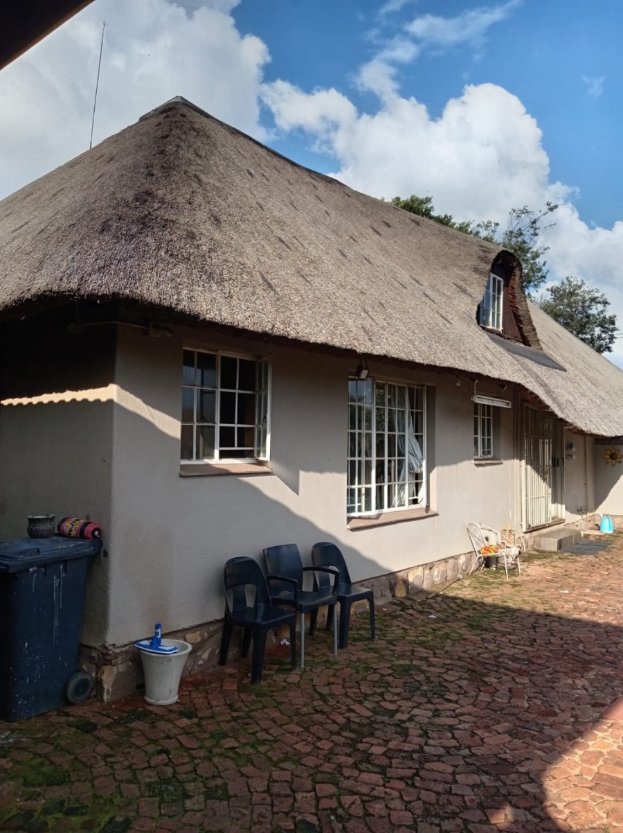 3 Bedroom Property for Sale in Dersley Gauteng