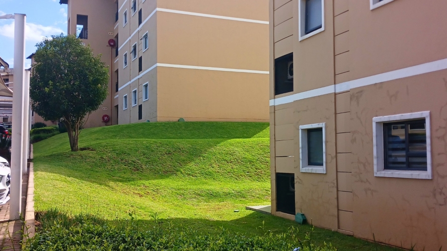 1 Bedroom Property for Sale in Lilianton Gauteng