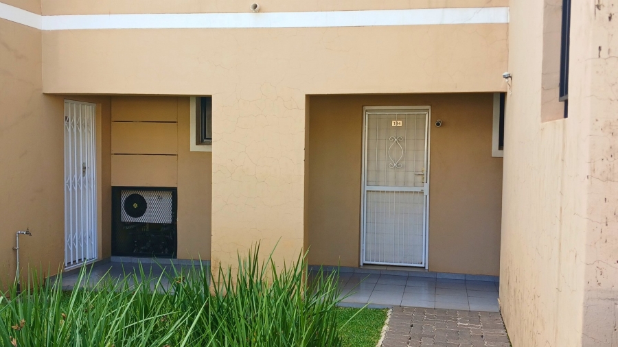 1 Bedroom Property for Sale in Lilianton Gauteng