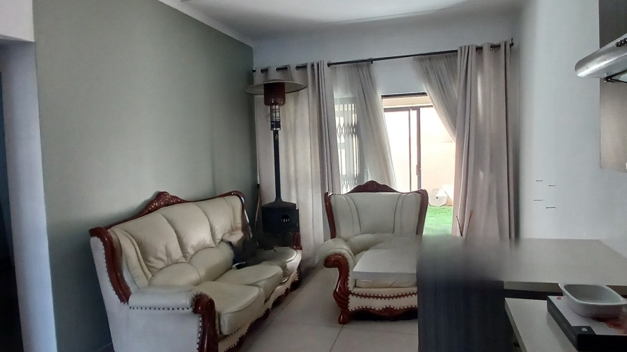 1 Bedroom Property for Sale in Lilianton Gauteng