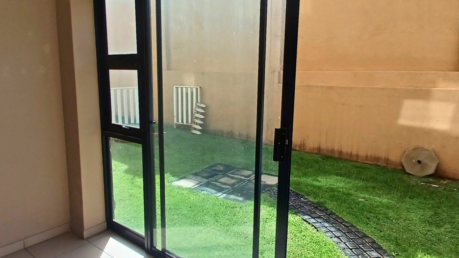 1 Bedroom Property for Sale in Lilianton Gauteng