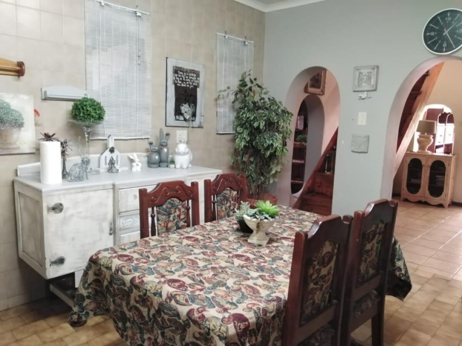 4 Bedroom Property for Sale in Pretoria North Gauteng