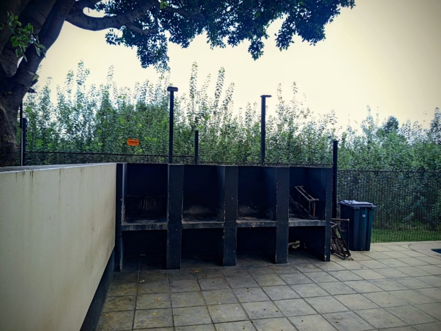 To Let 1 Bedroom Property for Rent in Noordwyk Gauteng