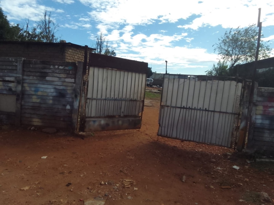 Commercial Property for Sale in Moshoeshoe Gauteng