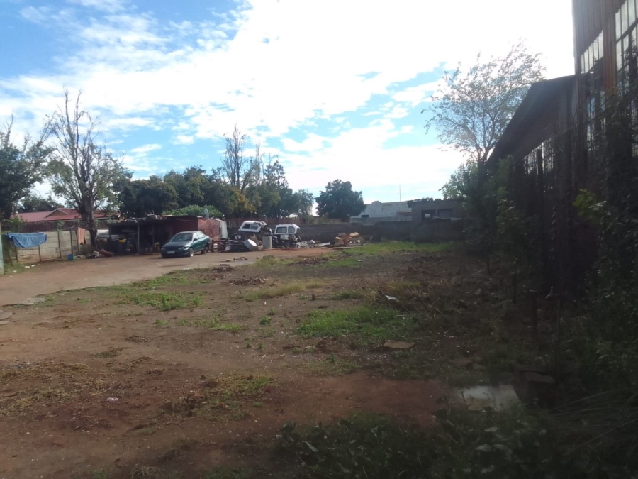 Commercial Property for Sale in Moshoeshoe Gauteng