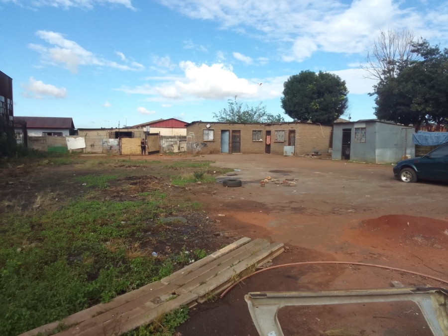 Commercial Property for Sale in Moshoeshoe Gauteng