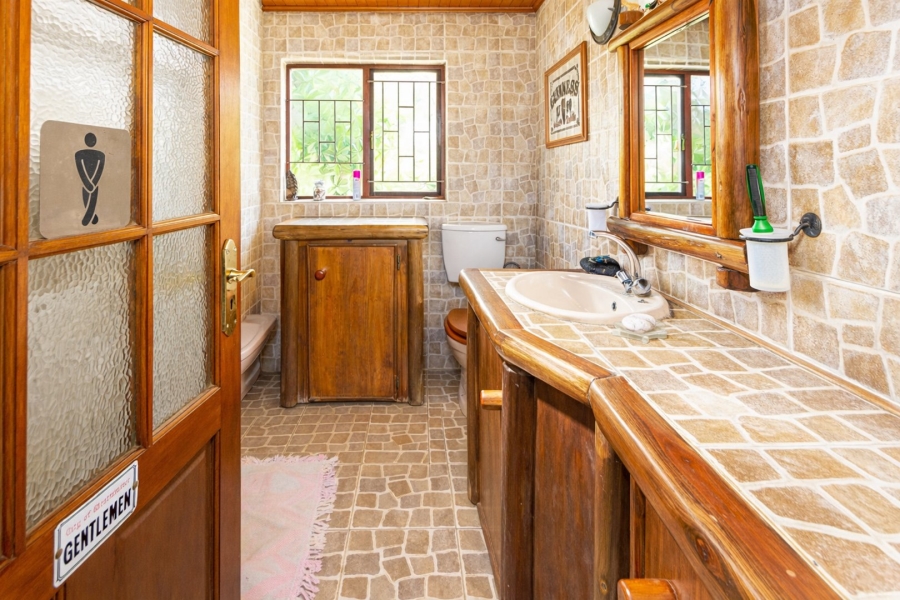 5 Bedroom Property for Sale in Chartwell Gauteng