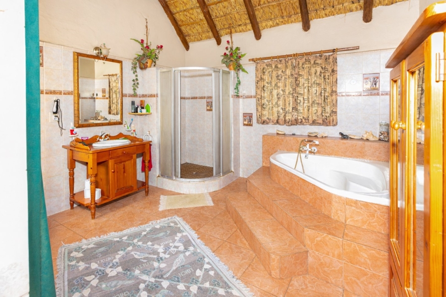 5 Bedroom Property for Sale in Chartwell Gauteng