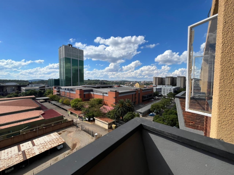 1 Bedroom Property for Sale in Pretoria Central Gauteng