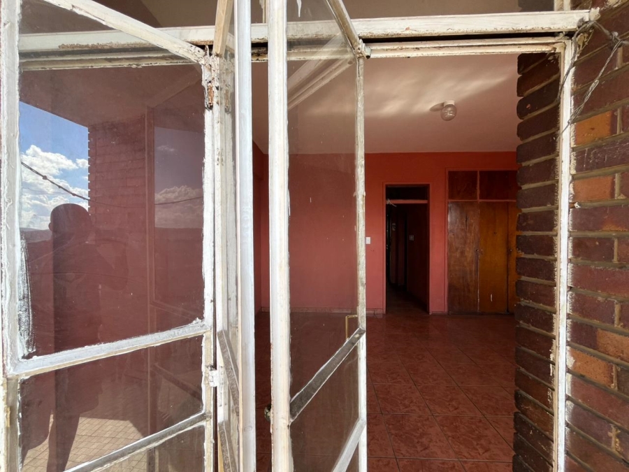 1 Bedroom Property for Sale in Pretoria Central Gauteng