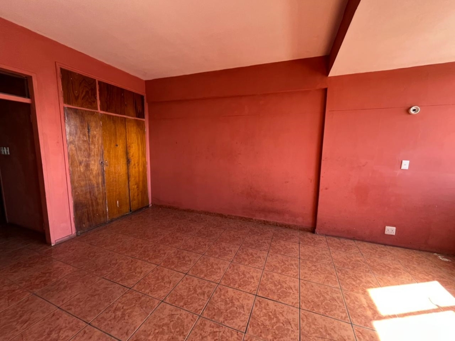 1 Bedroom Property for Sale in Pretoria Central Gauteng