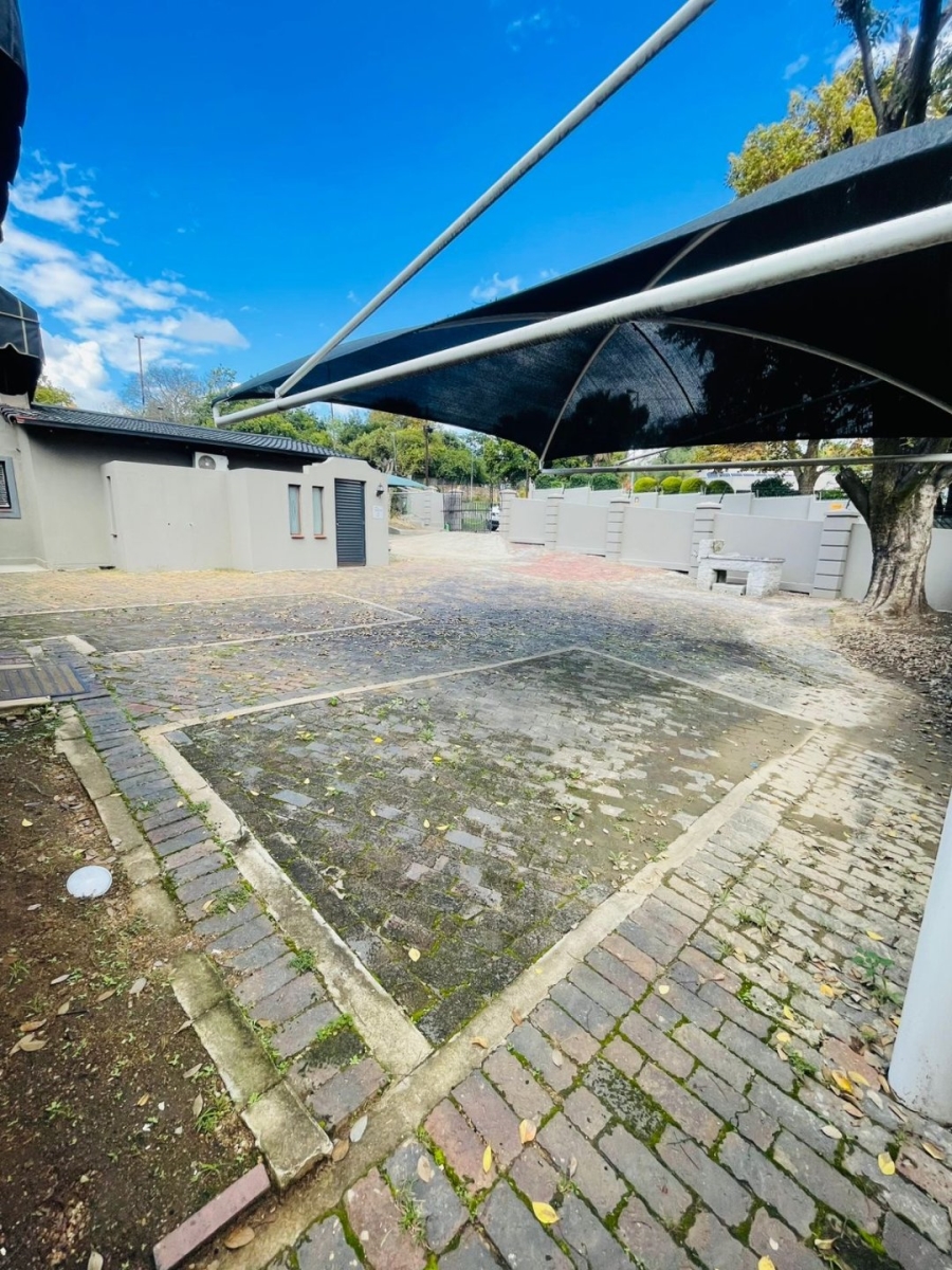 6 Bedroom Property for Sale in Rivonia Gauteng
