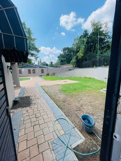 6 Bedroom Property for Sale in Rivonia Gauteng