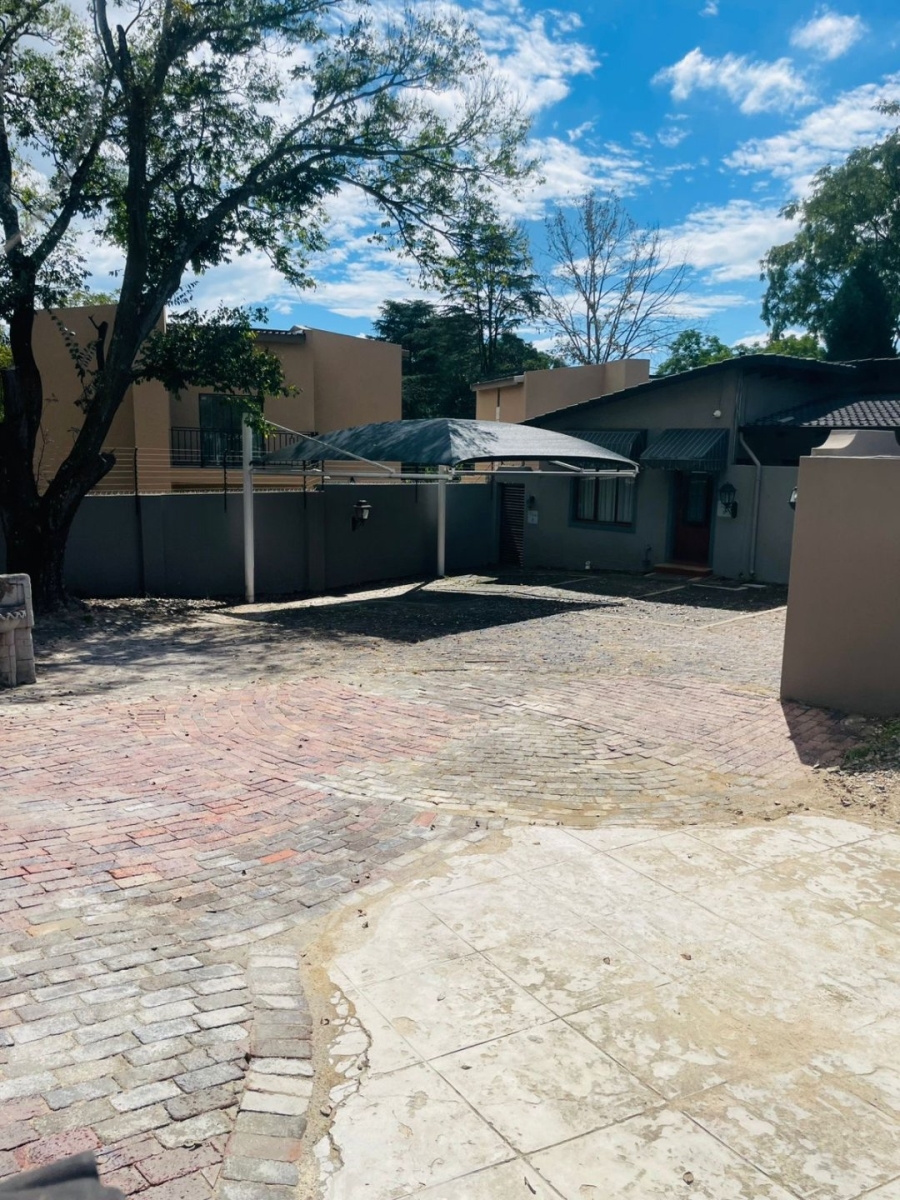 6 Bedroom Property for Sale in Rivonia Gauteng