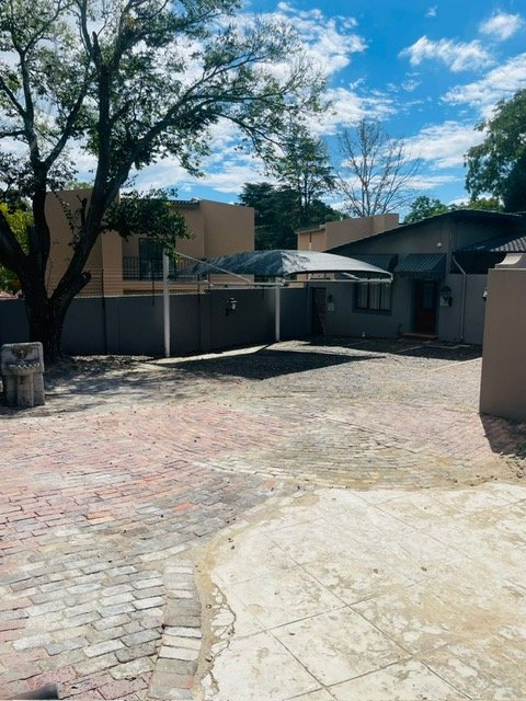 6 Bedroom Property for Sale in Rivonia Gauteng