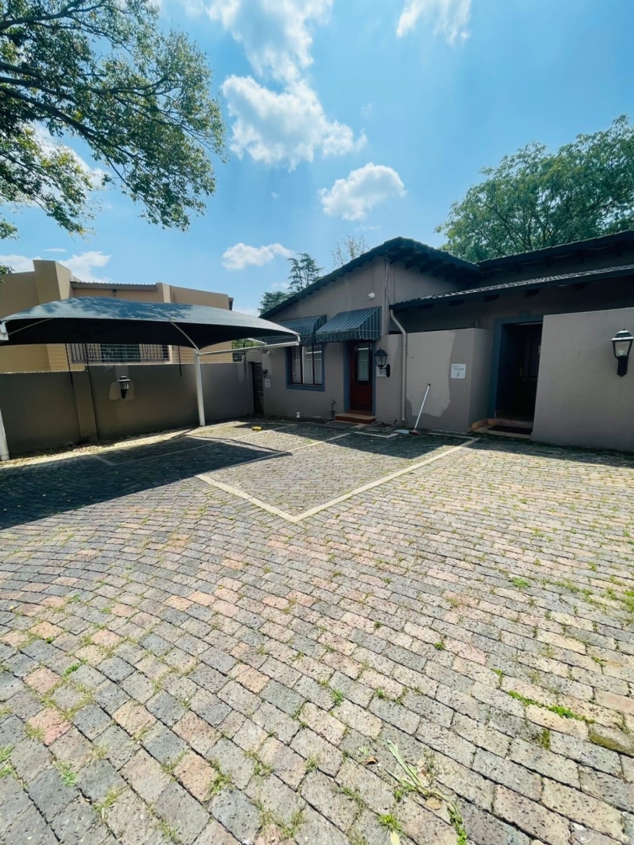 6 Bedroom Property for Sale in Rivonia Gauteng