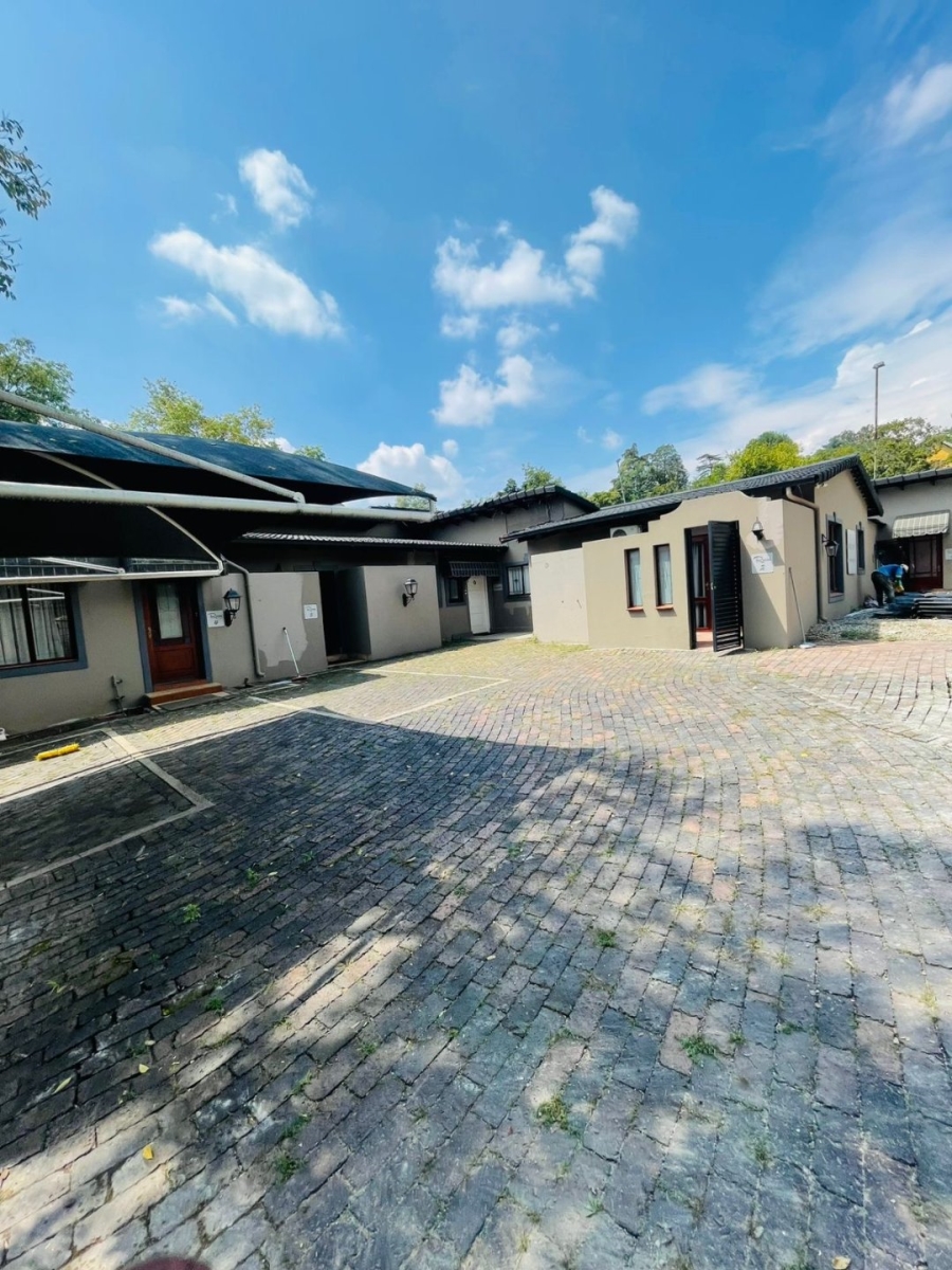 6 Bedroom Property for Sale in Rivonia Gauteng