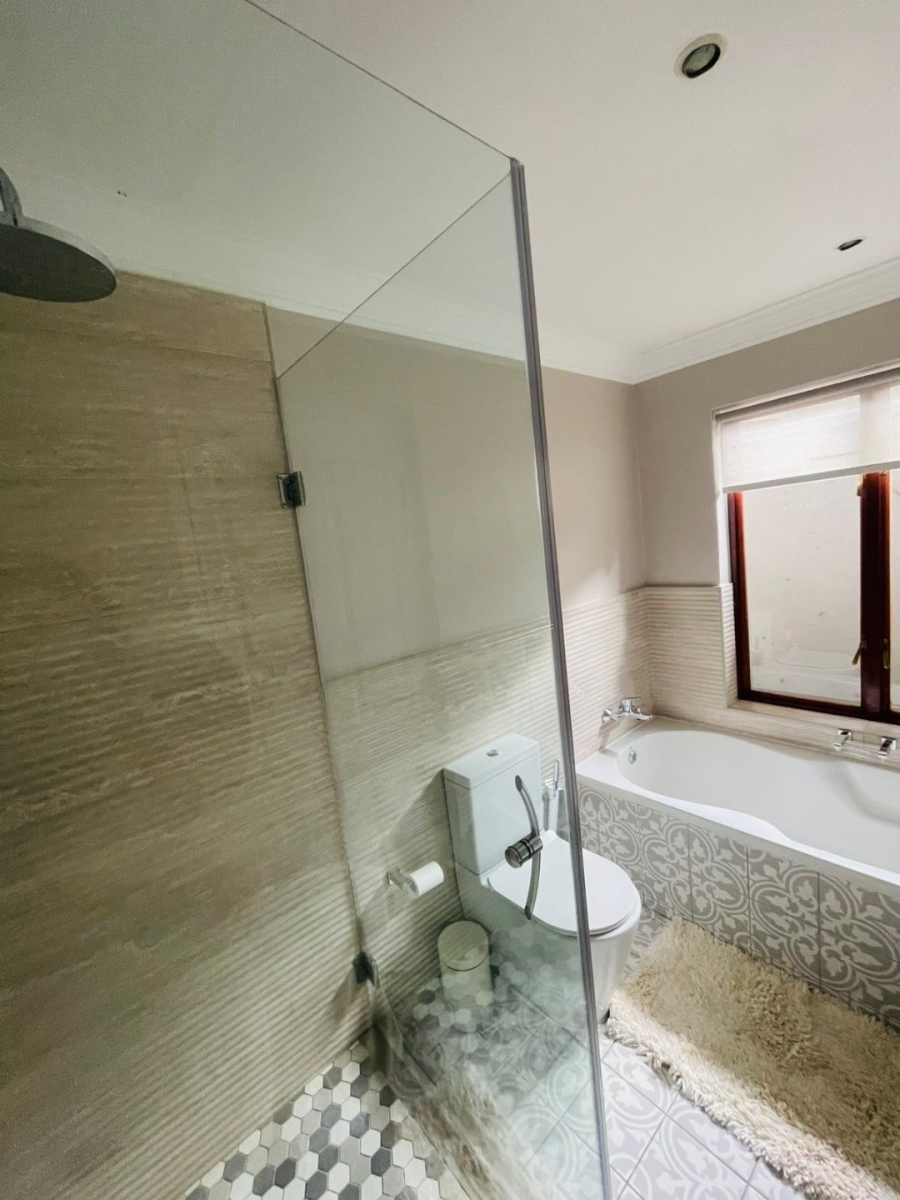 6 Bedroom Property for Sale in Rivonia Gauteng