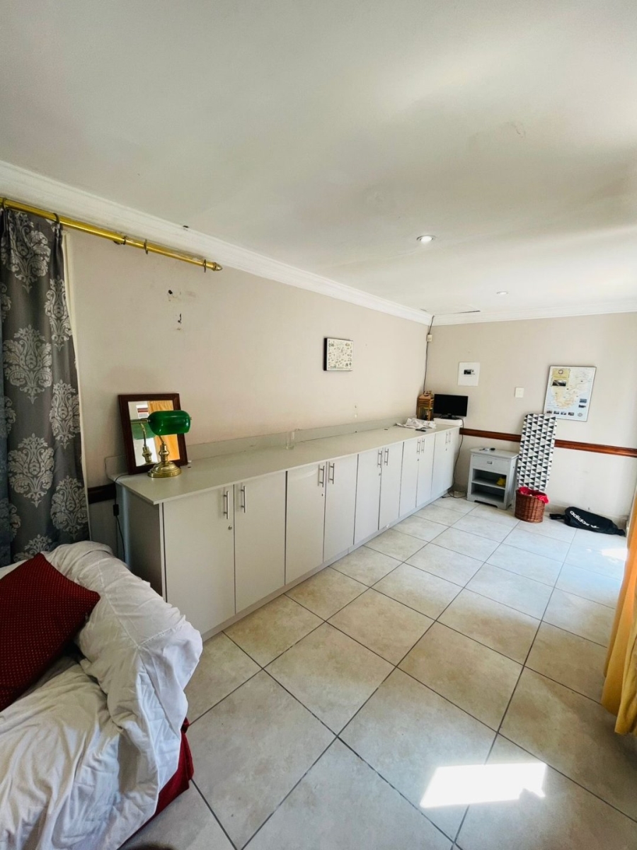 6 Bedroom Property for Sale in Rivonia Gauteng