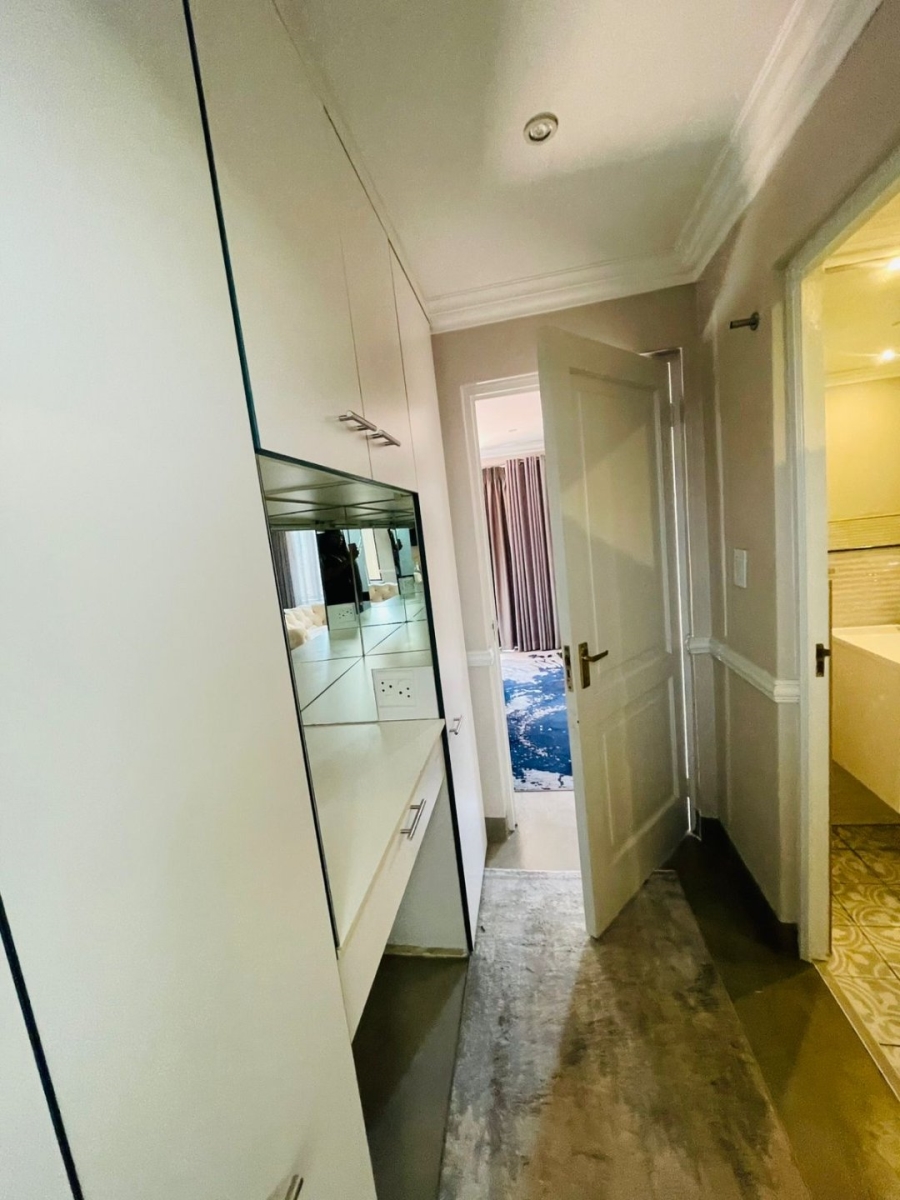 6 Bedroom Property for Sale in Rivonia Gauteng