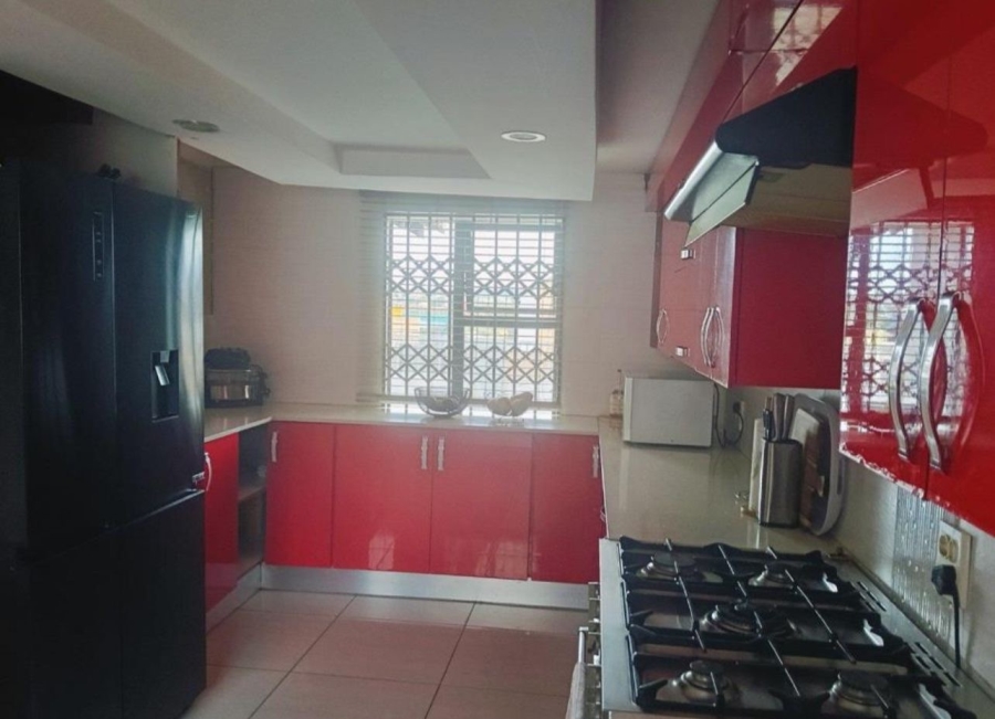 4 Bedroom Property for Sale in Heuweloord Gauteng