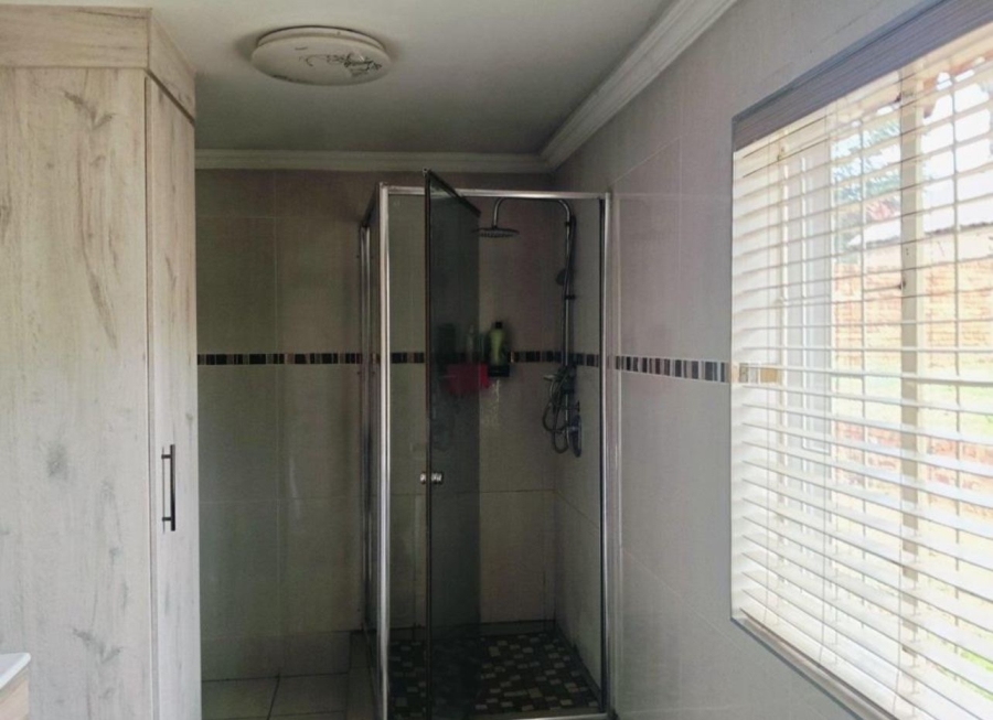 4 Bedroom Property for Sale in Heuweloord Gauteng
