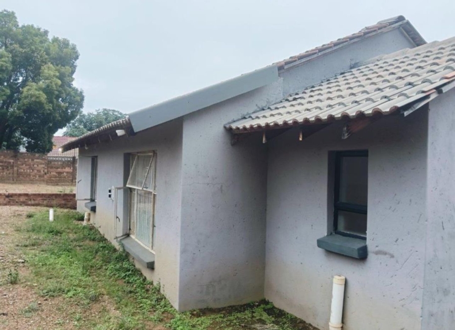 4 Bedroom Property for Sale in Heuweloord Gauteng