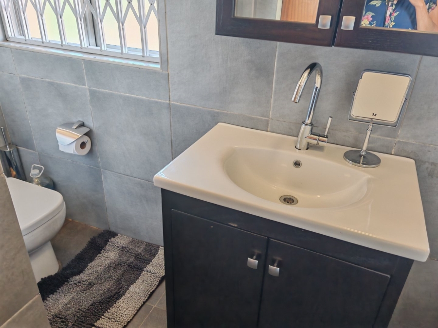 6 Bedroom Property for Sale in De Wetshof Gauteng