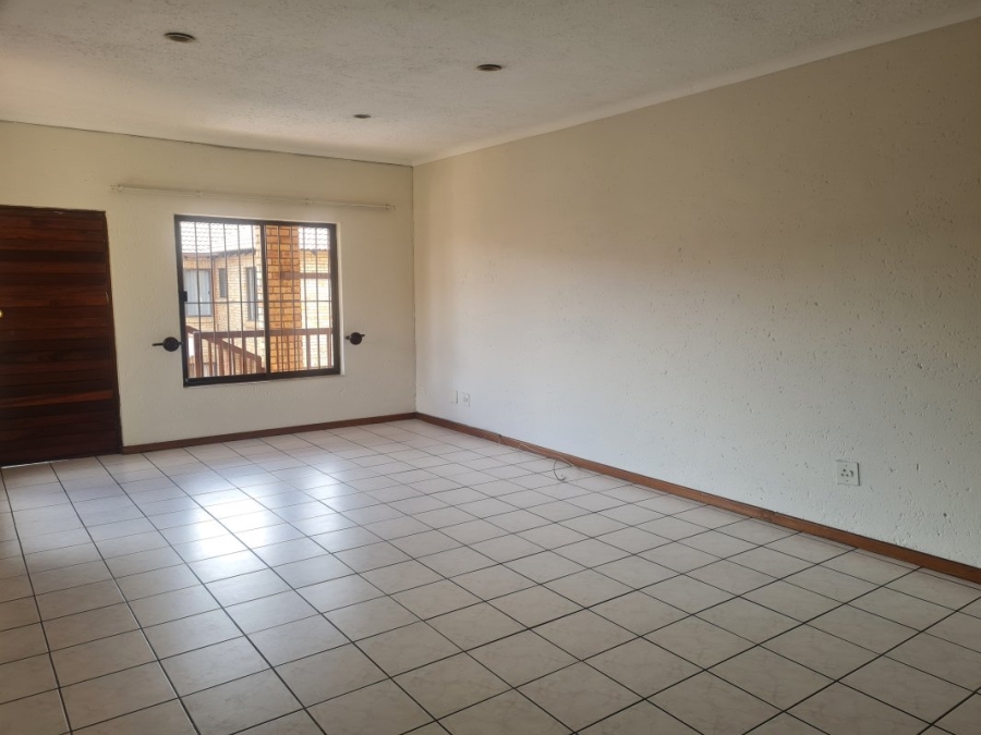 2 Bedroom Property for Sale in Eastleigh Gauteng