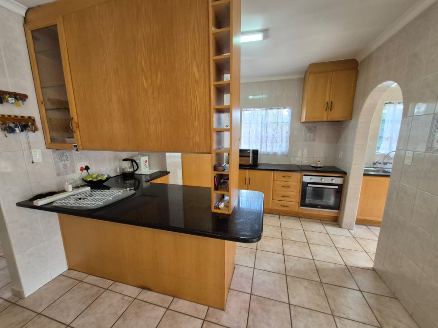 To Let 3 Bedroom Property for Rent in Rooihuiskraal North Gauteng