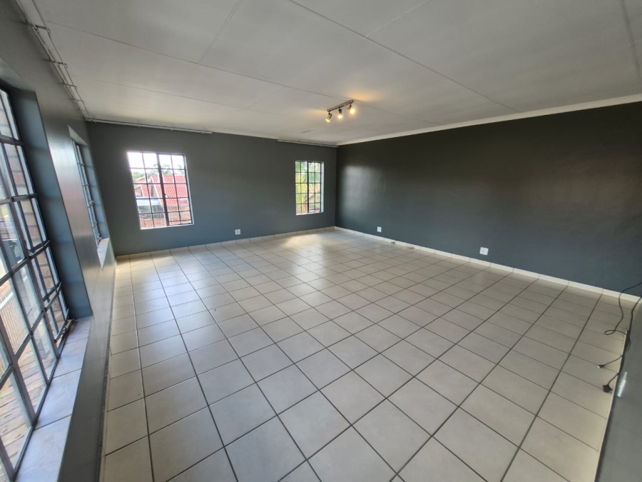 To Let 3 Bedroom Property for Rent in Rooihuiskraal North Gauteng