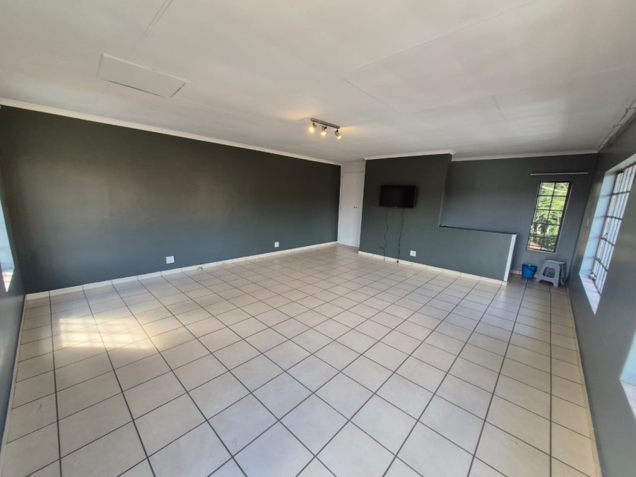 To Let 3 Bedroom Property for Rent in Rooihuiskraal North Gauteng