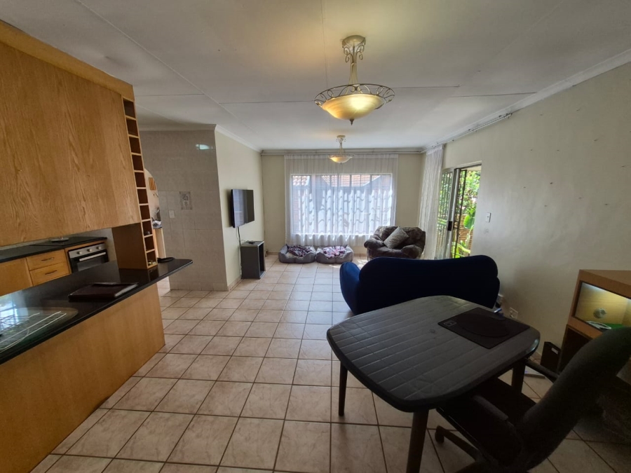 To Let 3 Bedroom Property for Rent in Rooihuiskraal North Gauteng