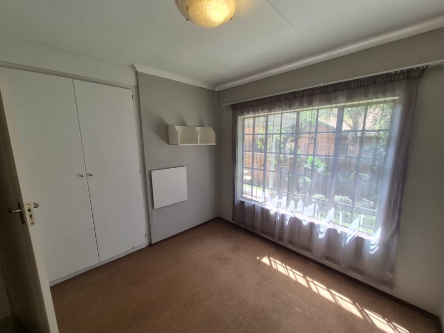 To Let 3 Bedroom Property for Rent in Rooihuiskraal North Gauteng