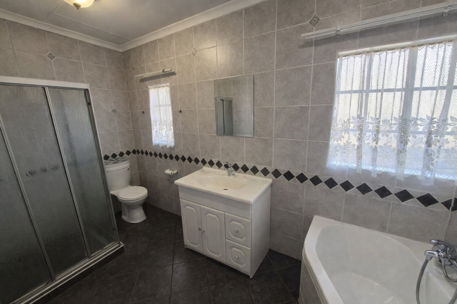 To Let 3 Bedroom Property for Rent in Rooihuiskraal North Gauteng